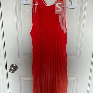 Red Sleeveless Pleated Dress